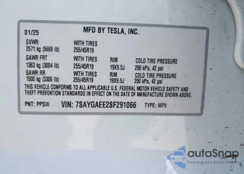 2025 Tesla Model Y Long Range Dual Motor All-Wheel Drive z USA, uszkodzony, nr VIN 7SAYGAEE2SF291066